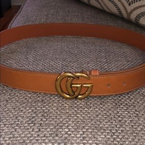 Gucci brown belt with gold buckle